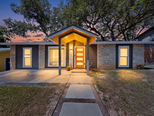 302 Rowland DR, Austin, TX 78745