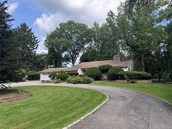 2495 Cedar Swamp Road, Glen Head, NY 11545