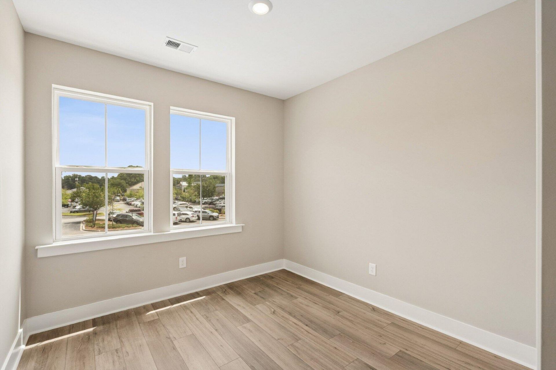 254 Newtown Creek Drive Photo 25