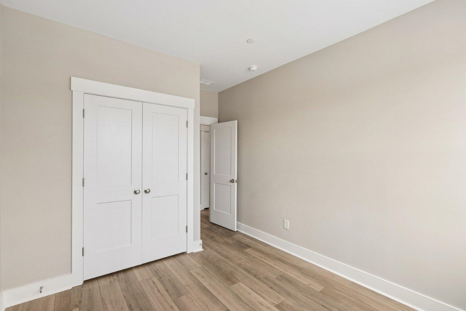 254 Newtown Creek Drive Photo 27