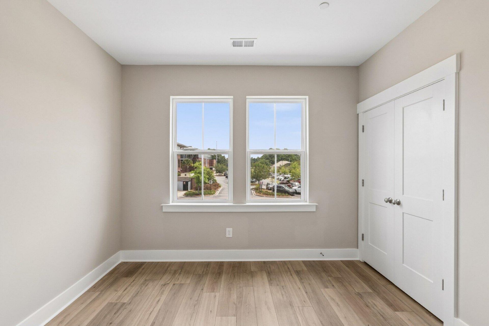 254 Newtown Creek Drive Photo 29
