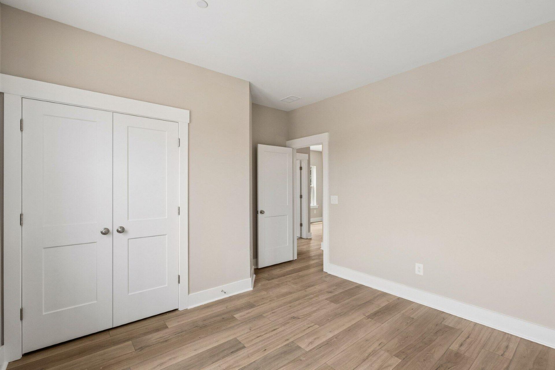 254 Newtown Creek Drive Photo 30
