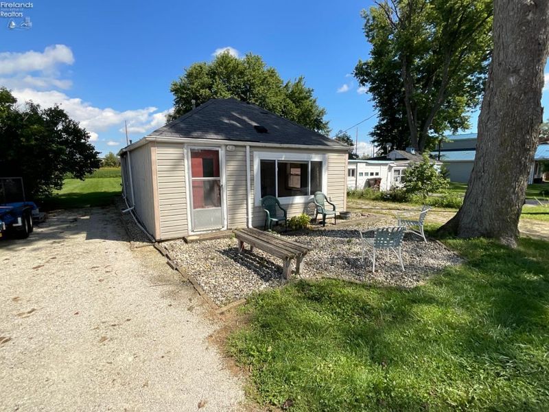 306 E Ream Road, Fremont, OH 43420 Photo 4
