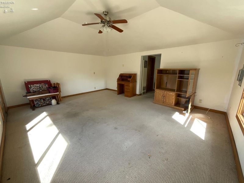 306 E Ream Road, Fremont, OH 43420 Photo 6
