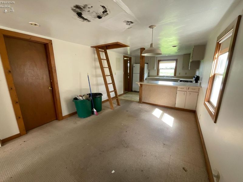 306 E Ream Road, Fremont, OH 43420 Photo 8