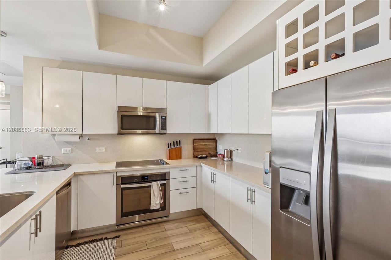 999 SW 1st Ave, Unit UPH12, Miami, FL 33130 Photo