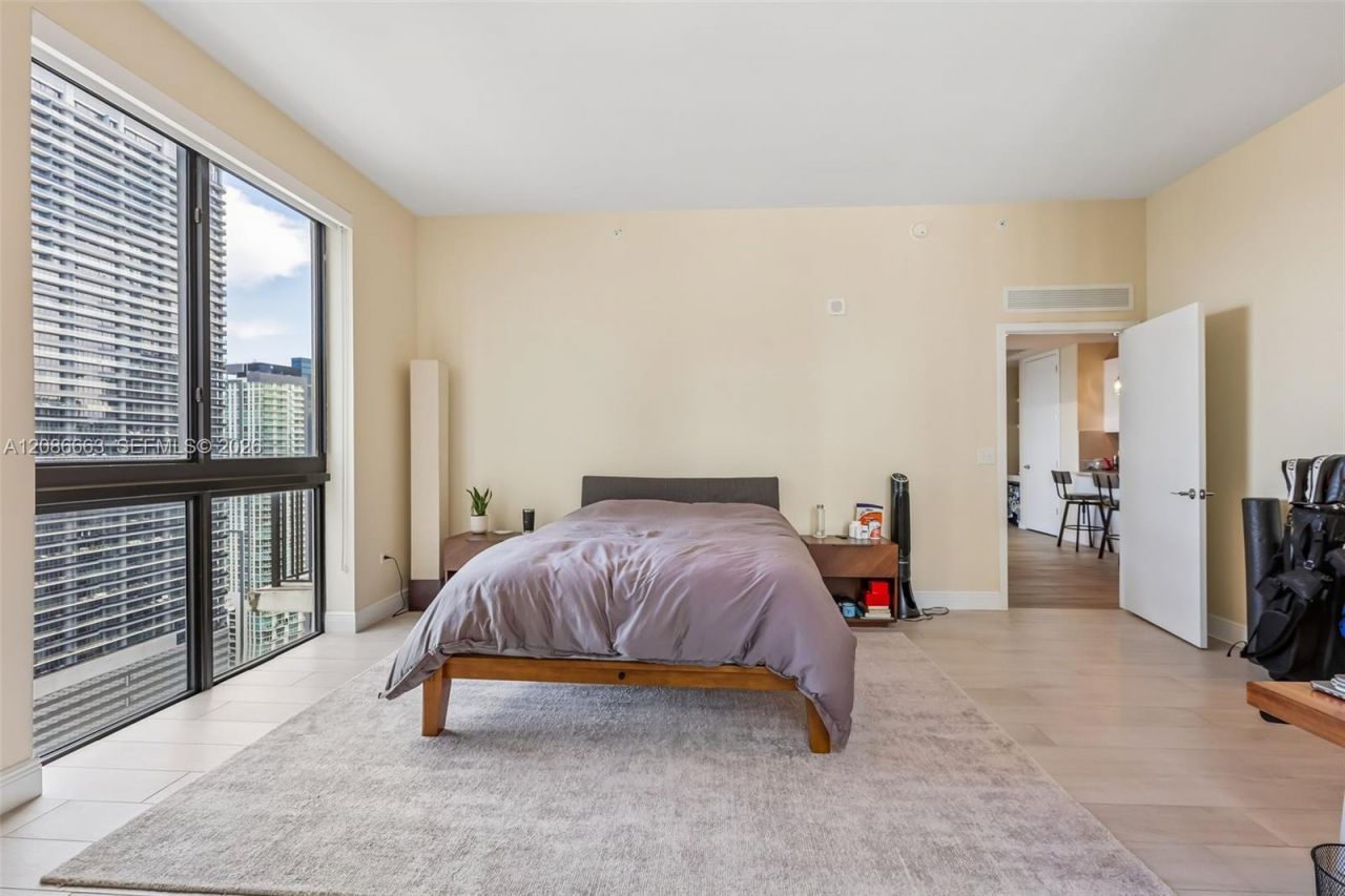 999 SW 1st Ave, Unit UPH12, Miami, FL 33130 Photo