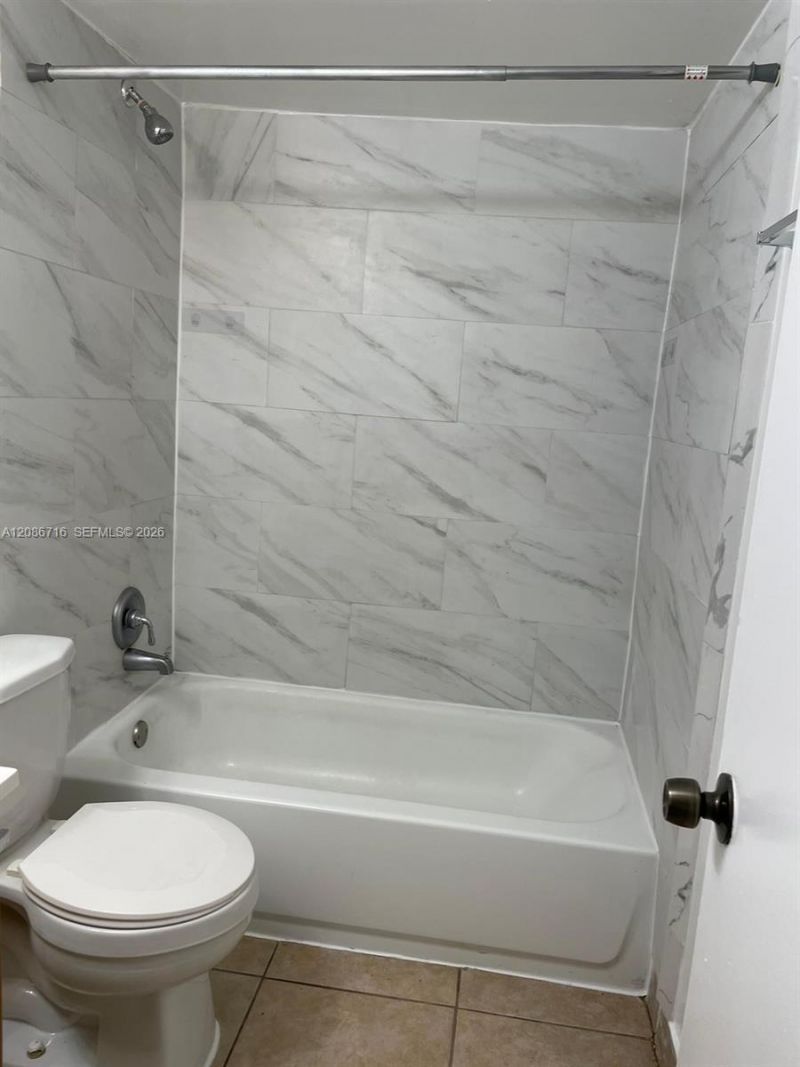 4527 Treehouse Ln, Unit 3B, Tamarac, FL 33319 Photo