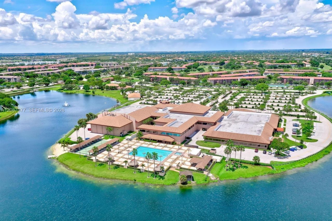 1400 SW 137th Ave, Unit 305F, Pembroke Pines, FL 33027 Photo
