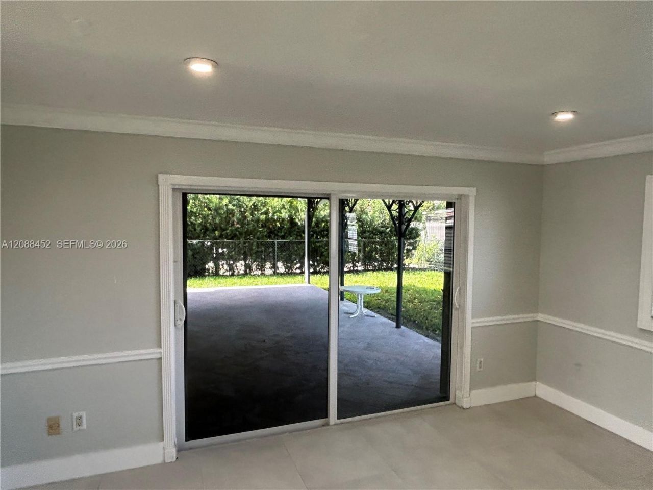 5372 W 4th Ln, Hialeah, FL 33012 Photo