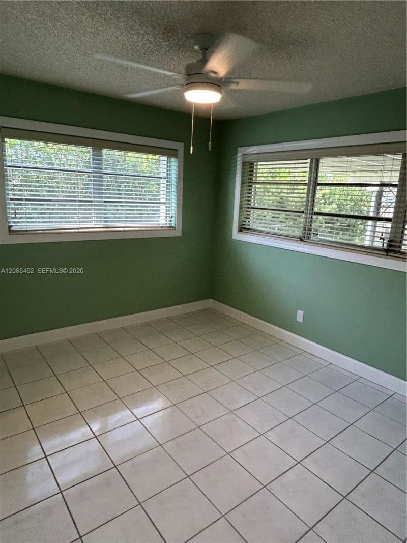 5372 W 4th Ln, Hialeah, FL 33012 Photo