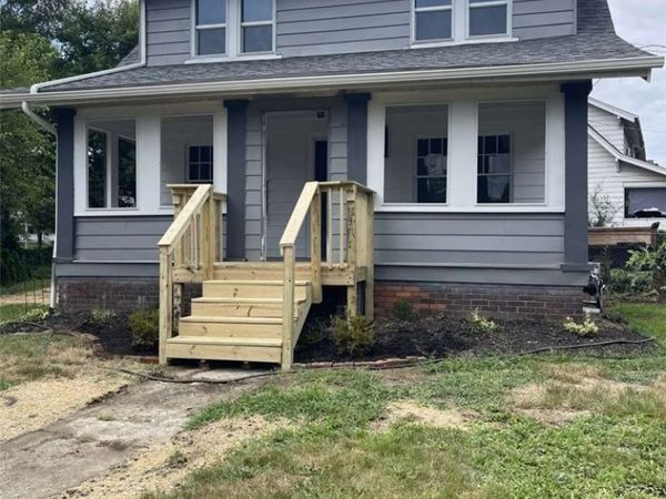 1273 Pondview Avenue , Akron, OH 44305