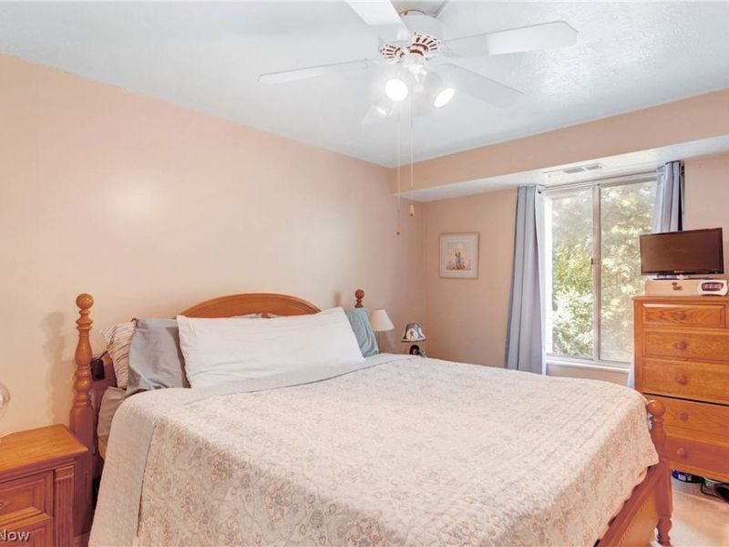 8635 N Akins Road, Unit 202, North Royalton, OH 44133 Photo 13
