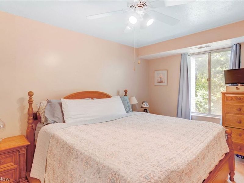 8635 N Akins Road, Unit 202, North Royalton, OH 44133 Photo 14