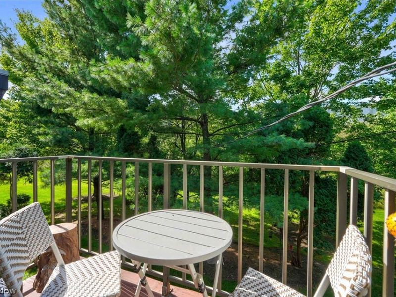 8635 N Akins Road, Unit 202, North Royalton, OH 44133 Photo 16