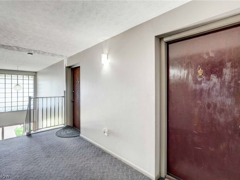 8635 N Akins Road, Unit 202, North Royalton, OH 44133 Photo 17