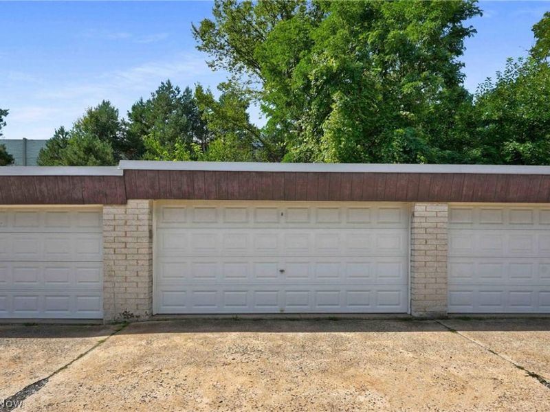 8635 N Akins Road, Unit 202, North Royalton, OH 44133 Photo 20