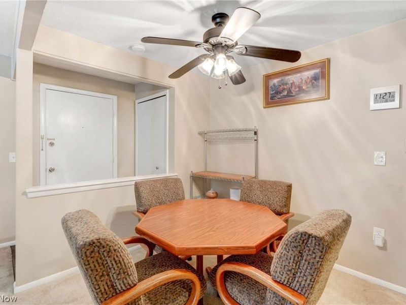 8635 N Akins Road, Unit 202, North Royalton, OH 44133 Photo 5