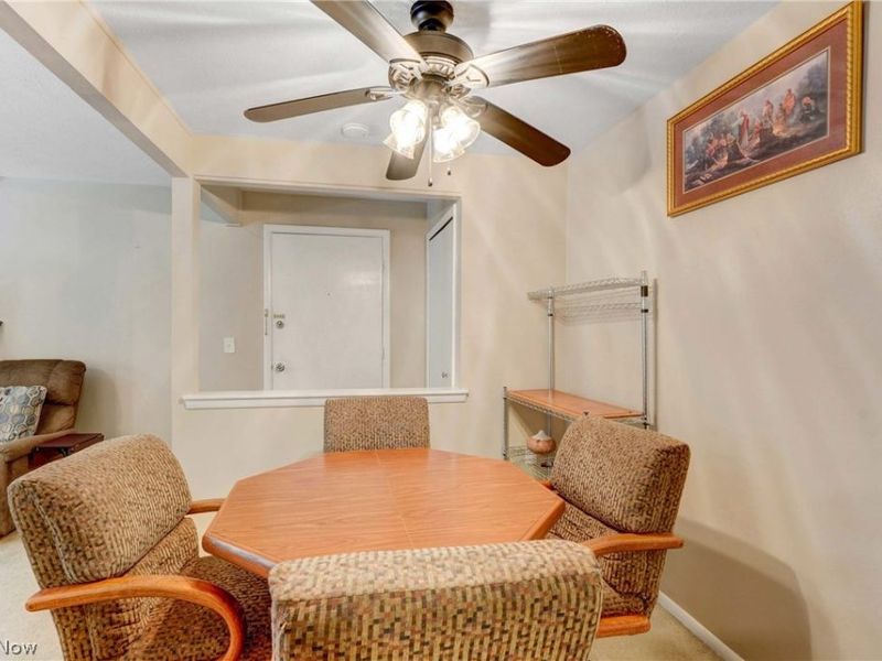 8635 N Akins Road, Unit 202, North Royalton, OH 44133 Photo 7