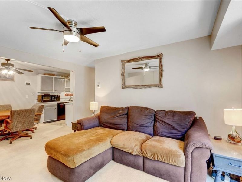 8635 N Akins Road, Unit 202, North Royalton, OH 44133 Photo 8