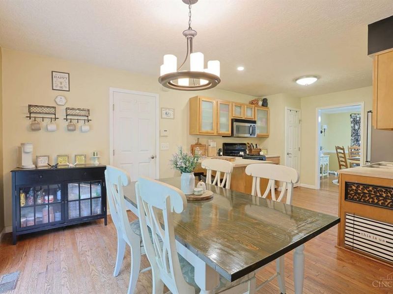 1147 Stableview Circle, Hamilton Township, OH 45039 Photo 14