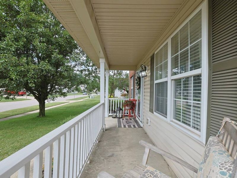 1147 Stableview Circle, Hamilton Township, OH 45039 Photo 3