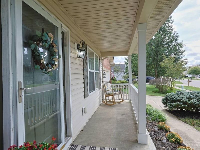 1147 Stableview Circle, Hamilton Township, OH 45039 Photo 4