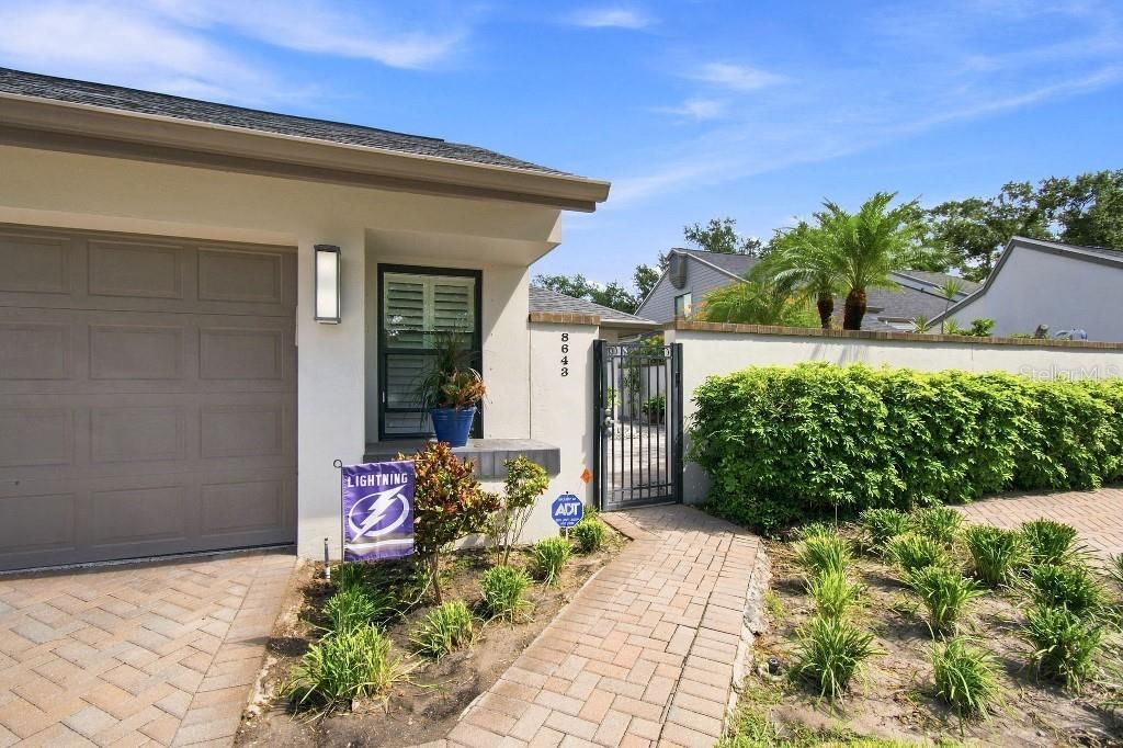 8643 Piper Lane, Seminole, FL 33777 Photo