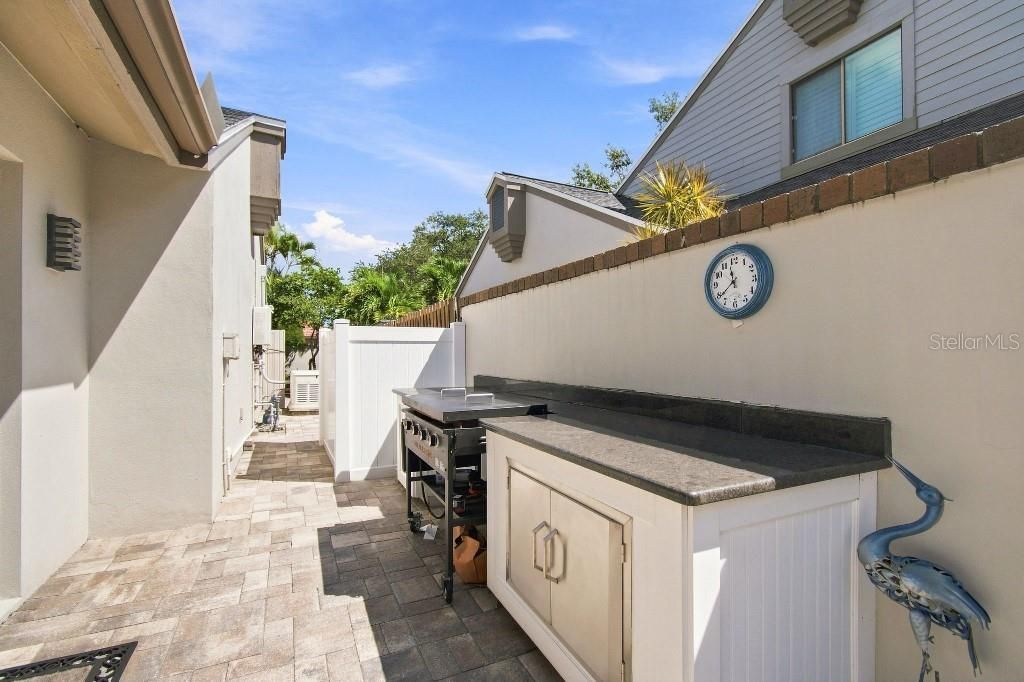 8643 Piper Lane, Seminole, FL 33777 Photo