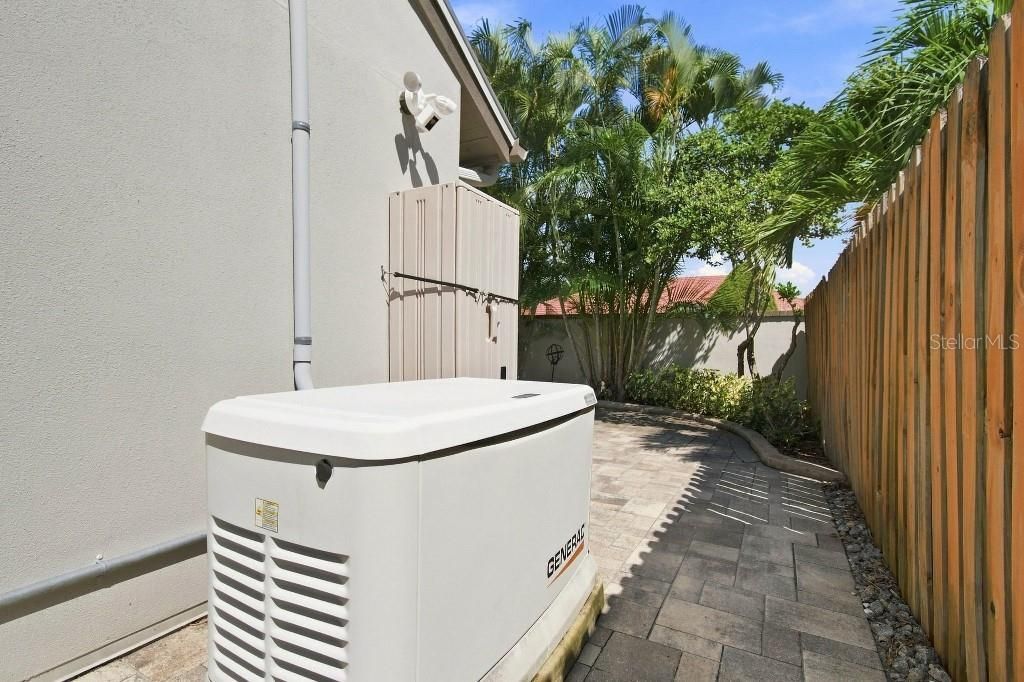 8643 Piper Lane, Seminole, FL 33777 Photo