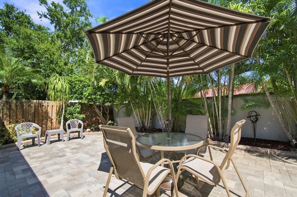 8643 Piper Lane, Seminole, FL 33777 Photo
