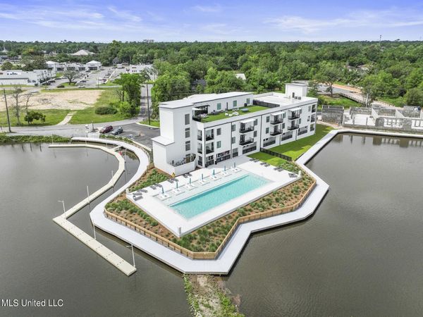 1302 Magnolia Street, Gulfport, MS 39501