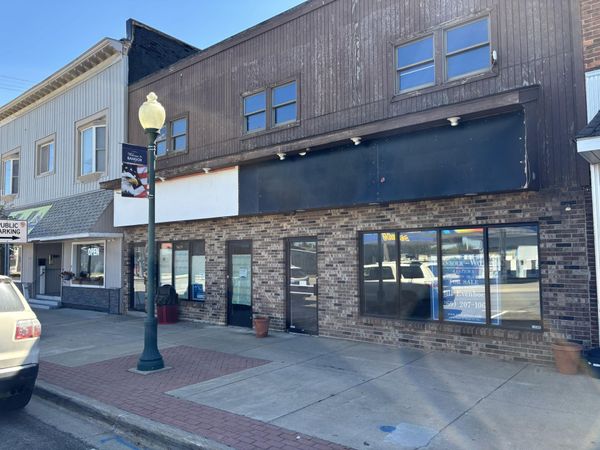 207 W Monroe Street, Bangor, MI 49013