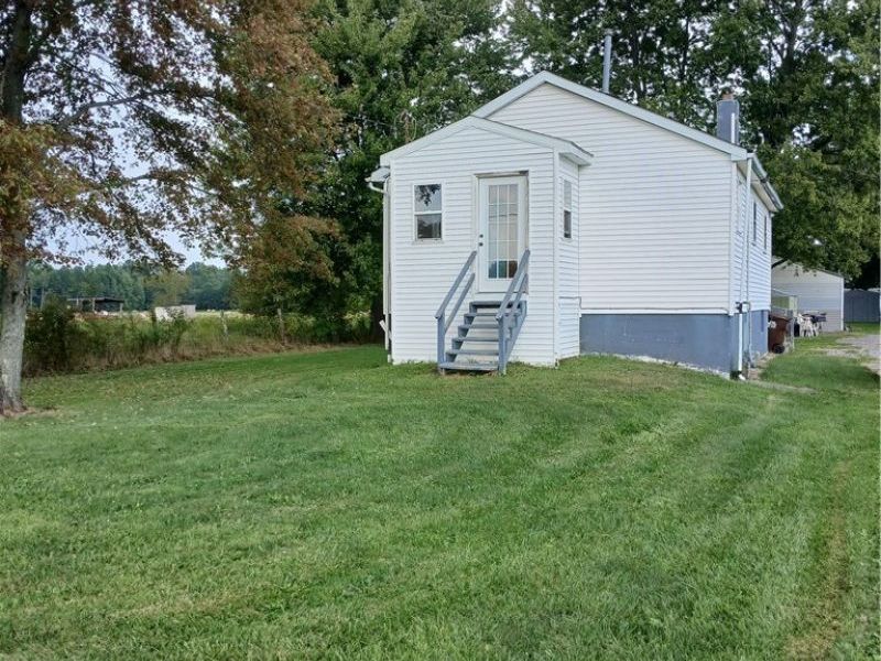 5376 N Park Ext Avenue, Bristolville, OH 44402 Photo 1