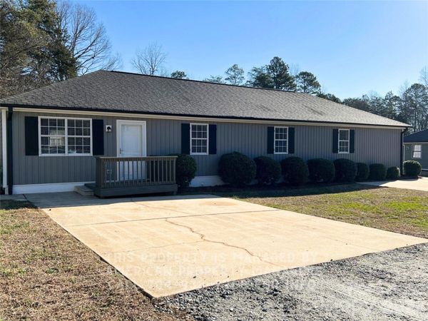 297 Rustic Road, Mooresville, NC 28115