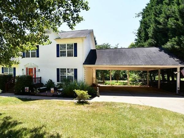 235 Crystal Circle, Mooresville, NC 28117