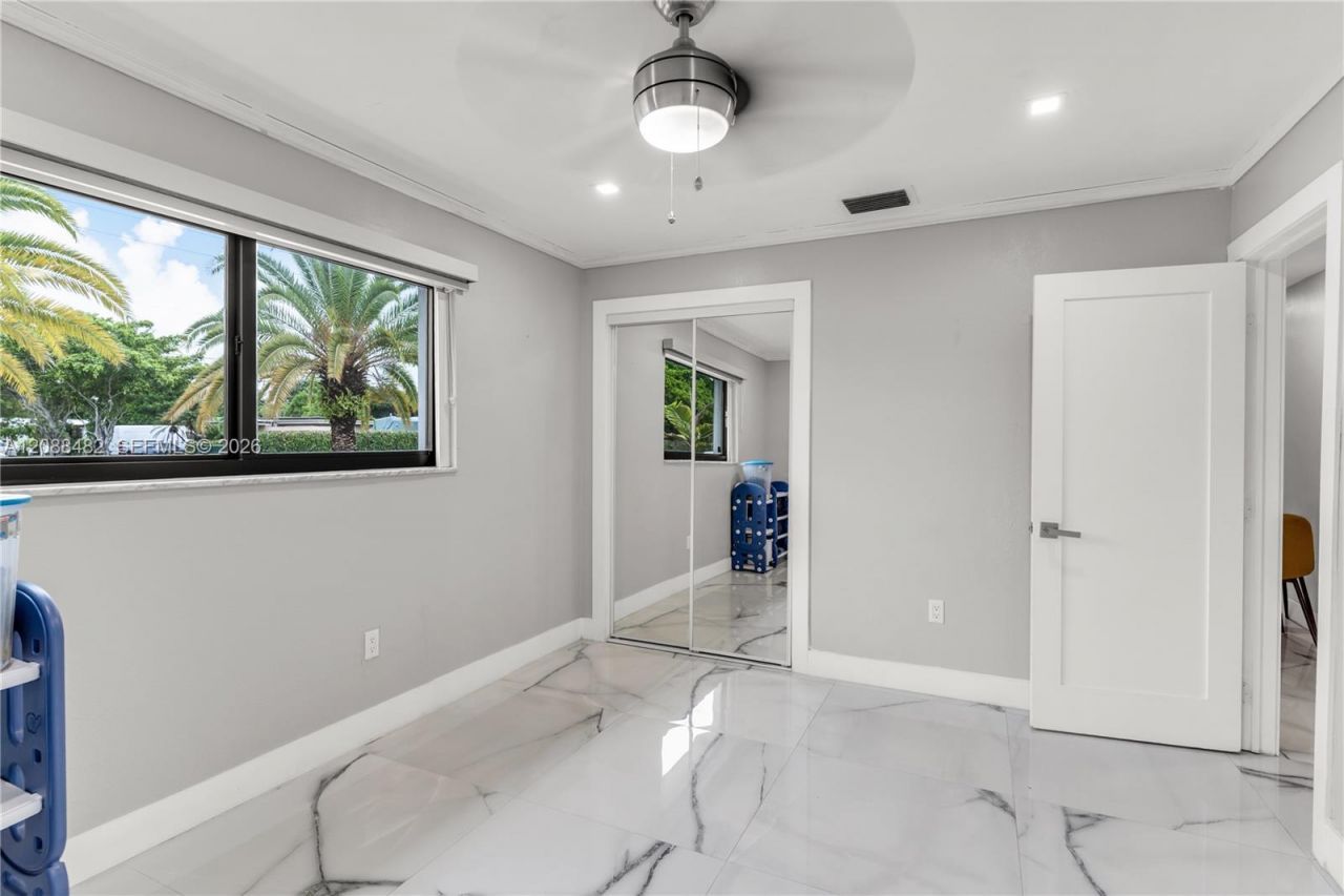 18731 SW 87th Ave, Cutler Bay, FL 33157 Photo