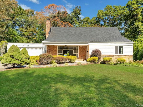 13 Colonial Road , Scarsdale, NY 10583