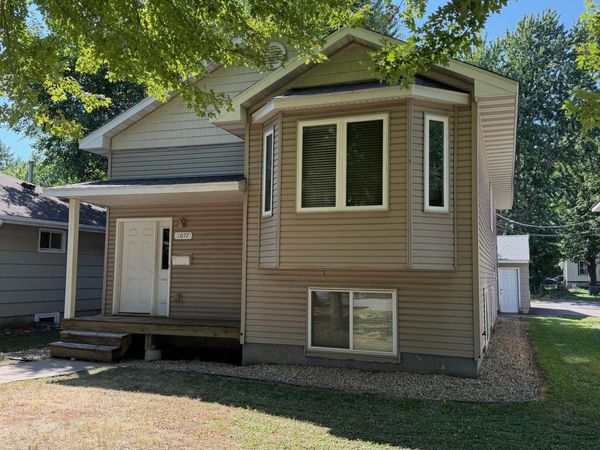 1077 26th Avenue SE, Minneapolis, MN 55414