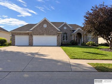 3904 S 184 Avenue, Omaha, NE 68130