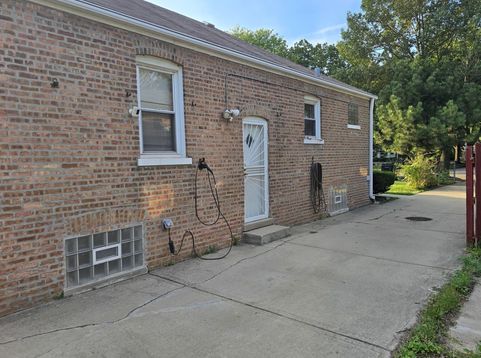 Main Photo