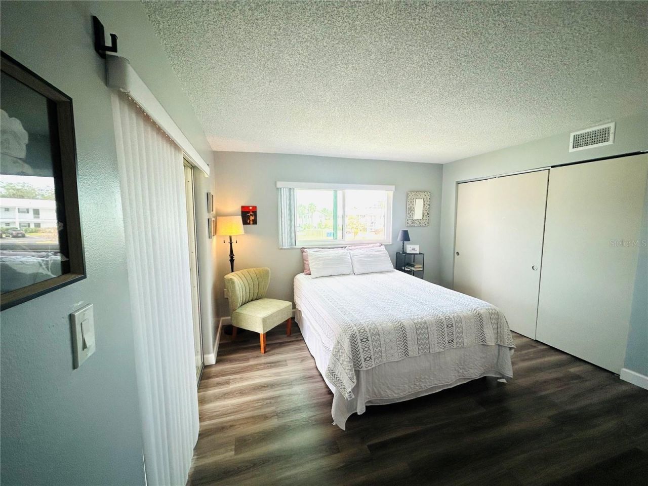 105 47th Avenue Drive W, Unit 377, Bradenton, FL 34207 Photo
