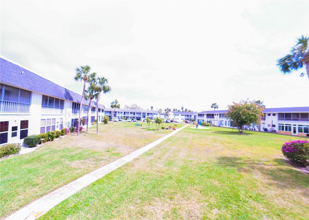105 47th Avenue Drive W, Unit 377, Bradenton, FL 34207 Photo