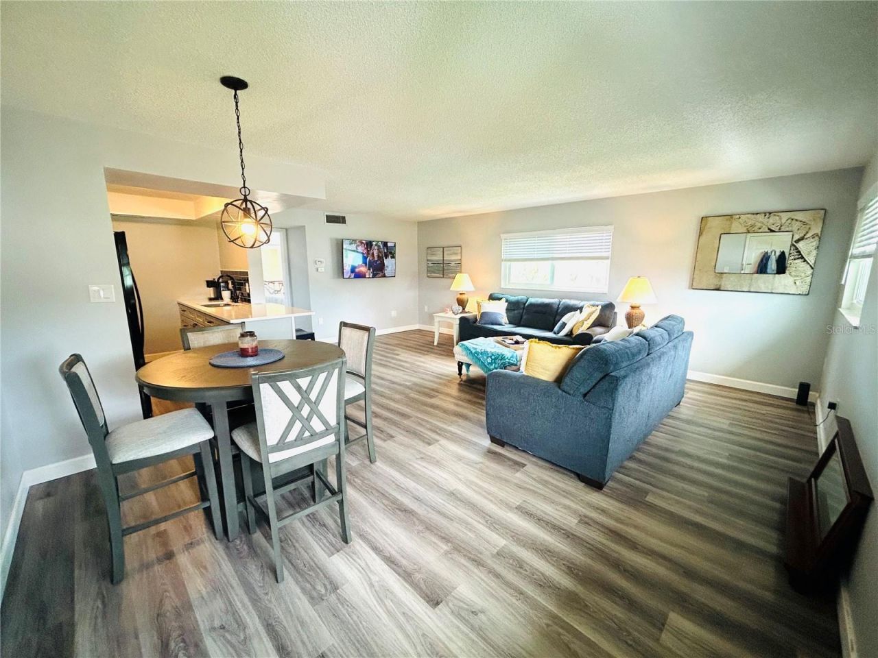 105 47th Avenue Drive W, Unit 377, Bradenton, FL 34207 Photo
