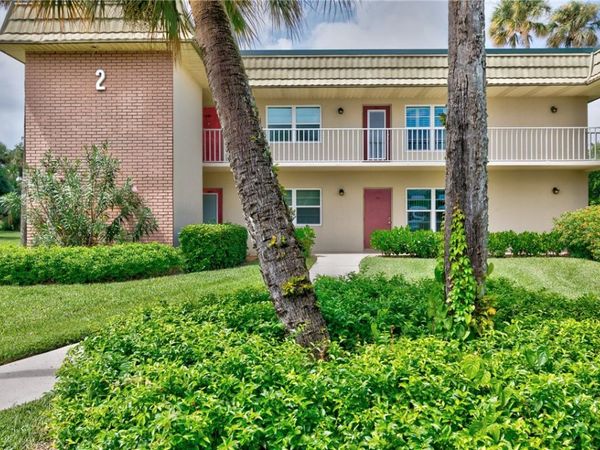 2 Vista Gardens Trail , Unit 106, Vero Beach, FL 32962
