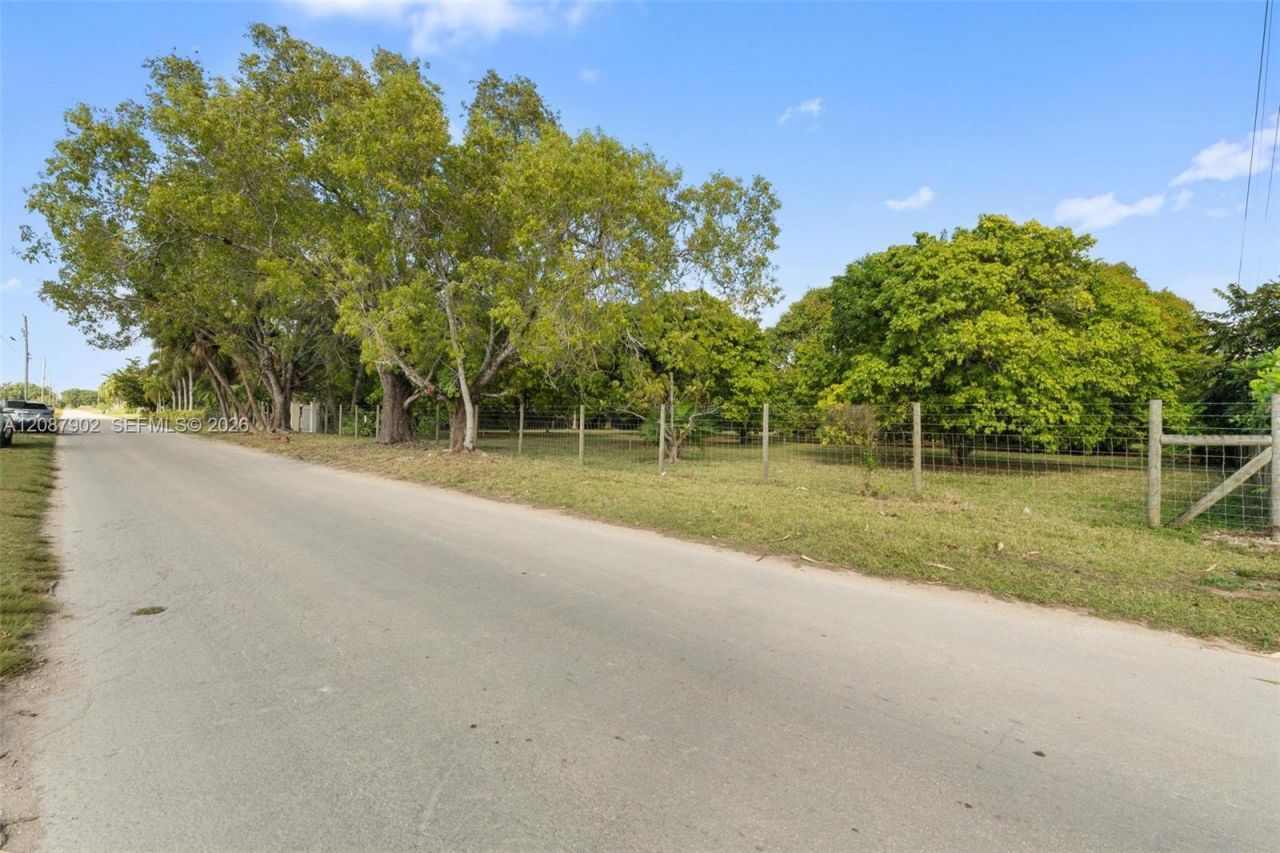 37255 SW 214th Ave, Homestead, FL 33034 Photo