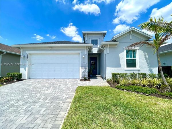 1217 SE Crosswood Way , Unit 1217, Port St. Lucie, FL 34984