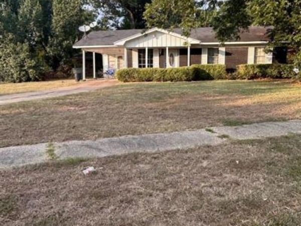 745 Kingridge Place, Shreveport, LA 71108