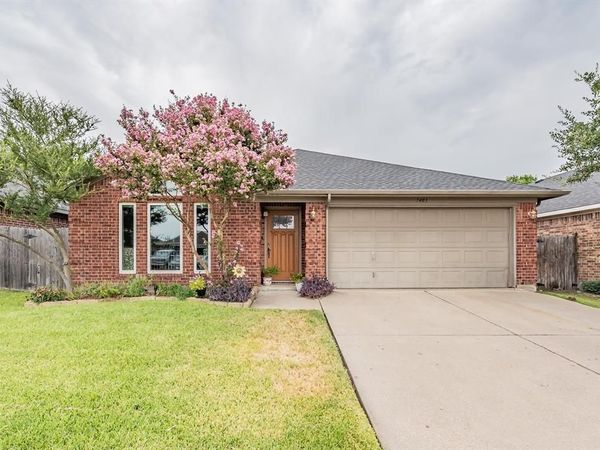 7403 Fossil Lake Drive, Arlington, TX 76002