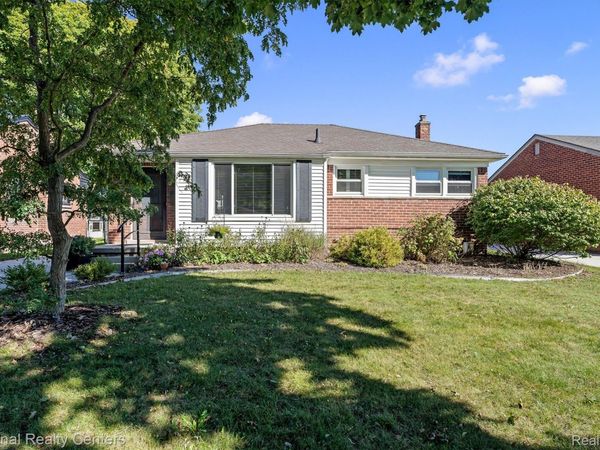 120 Charlotte Avenue , Royal Oak, Mi 48073